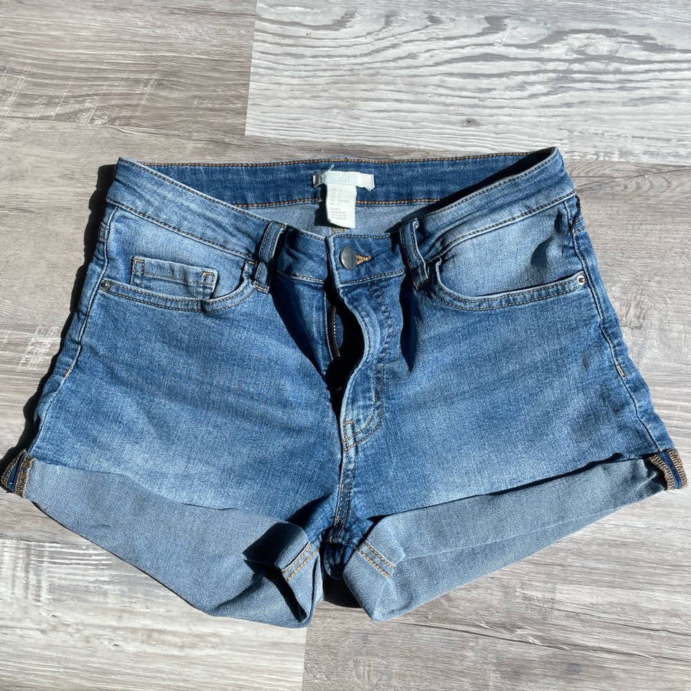H&M denim shorts